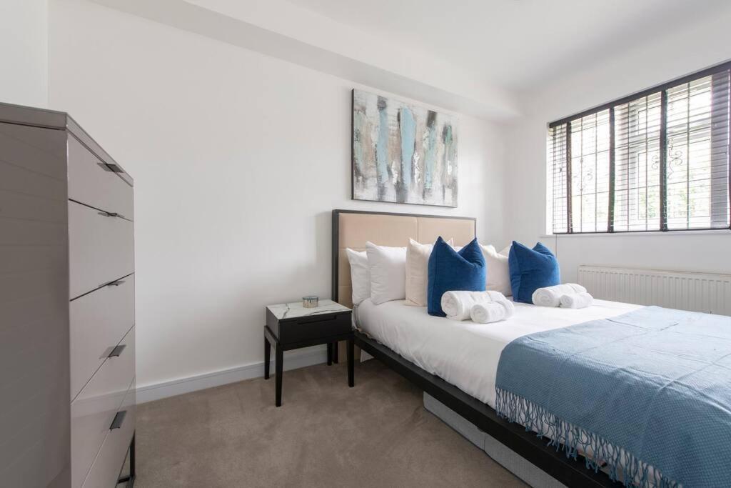 לונדון 2 Bedroom Modern Urban Sanctuary 1Cc - Cherrydeal מראה חיצוני תמונה