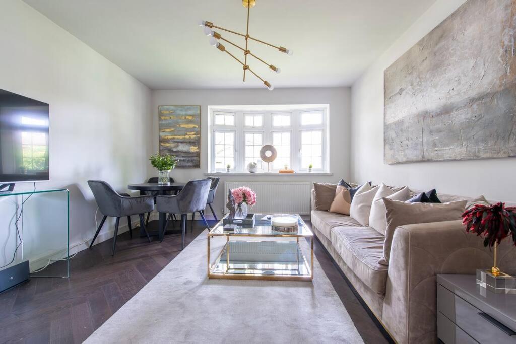 לונדון 2 Bedroom Modern Urban Sanctuary 1Cc - Cherrydeal מראה חיצוני תמונה