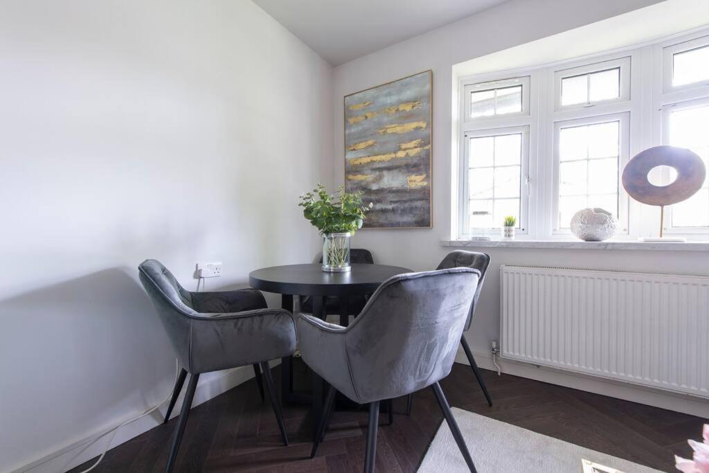 לונדון 2 Bedroom Modern Urban Sanctuary 1Cc - Cherrydeal מראה חיצוני תמונה