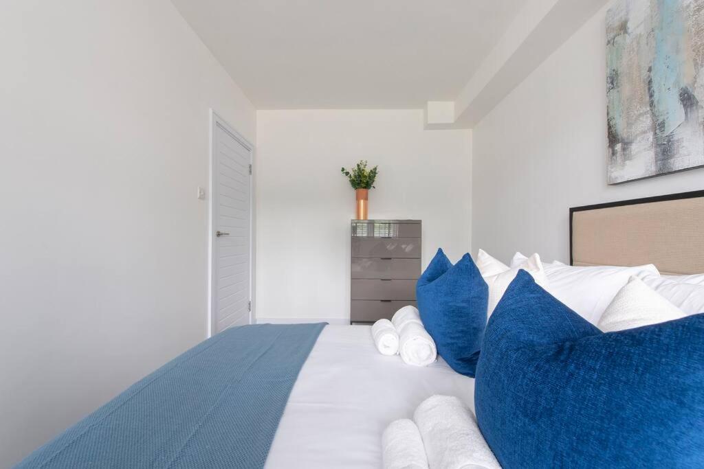 לונדון 2 Bedroom Modern Urban Sanctuary 1Cc - Cherrydeal מראה חיצוני תמונה